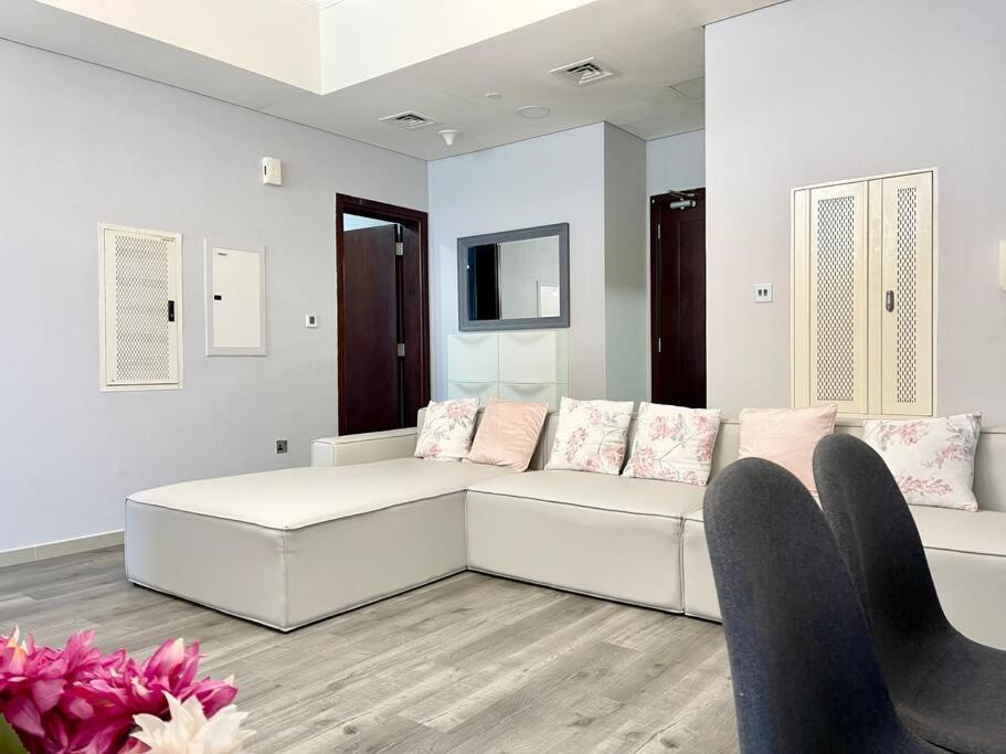Cozy Upgraded Residential Flat With Sea, Mangrove, Pool View - 1203 Not Hotel Abu Dabi Exterior foto